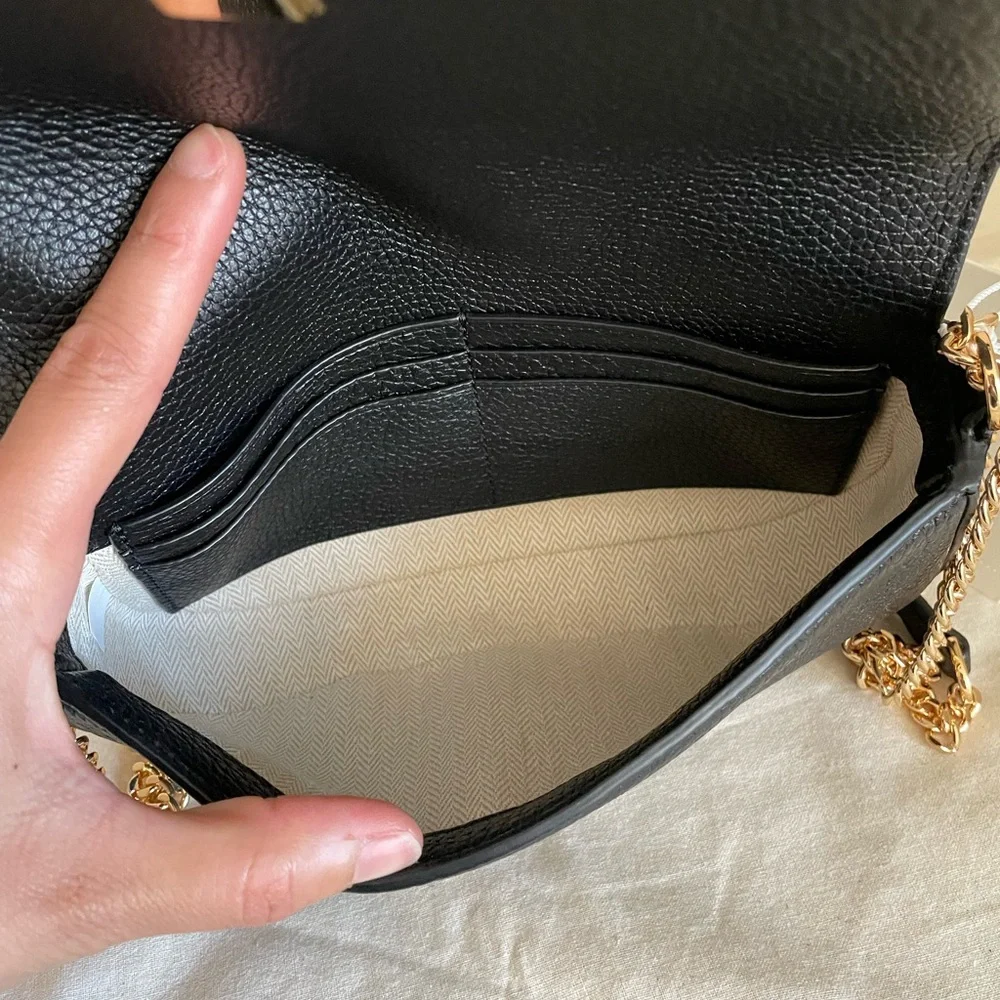 NEW✨tory Burch Chelsea pebbled crossbody bag black chain strap